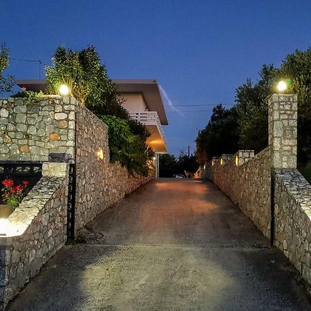 Marianos Apartments Kissamos Bagian luar foto