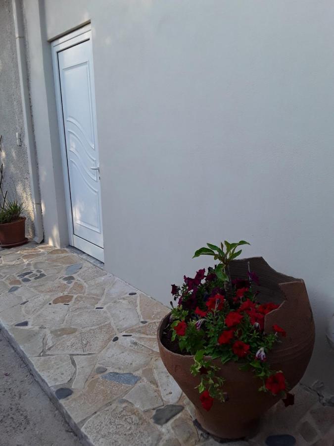 Marianos Apartments Kissamos Bagian luar foto