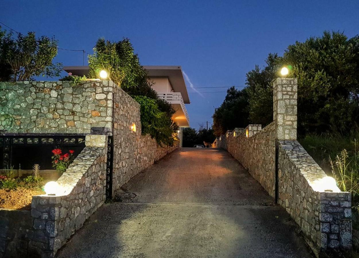 Marianos Apartments Kissamos Bagian luar foto