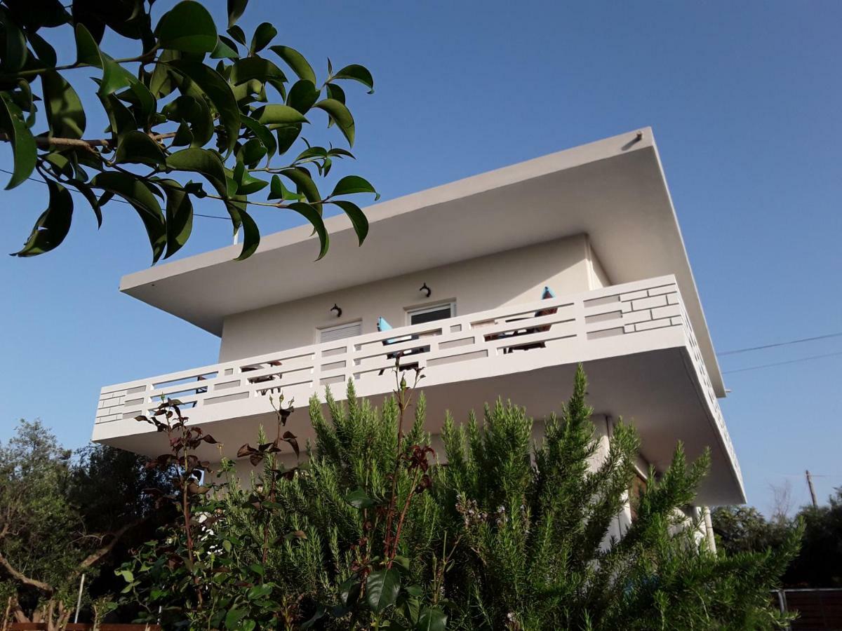 Marianos Apartments Kissamos Bagian luar foto