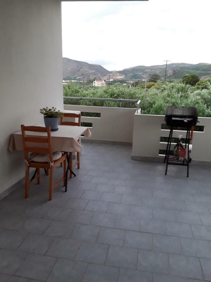 Marianos Apartments Kissamos Bagian luar foto